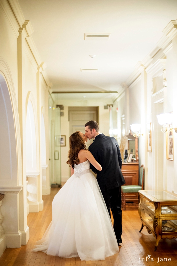 black tie wedding at cairnwood estate by wedding photographer julia jane studios
