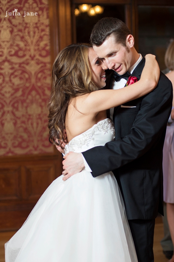 black tie wedding at cairnwood estate by wedding photographer julia jane studios