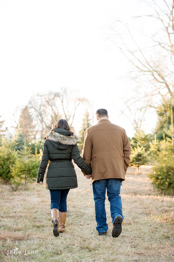 winter engagement session in connecticut by connecticut wedding photographer, julia jane studios