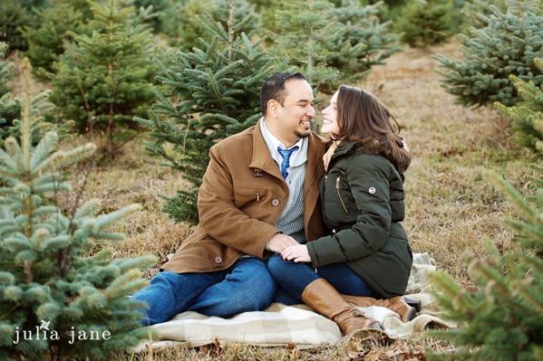 lifestyle engagement photography in connecticut 
