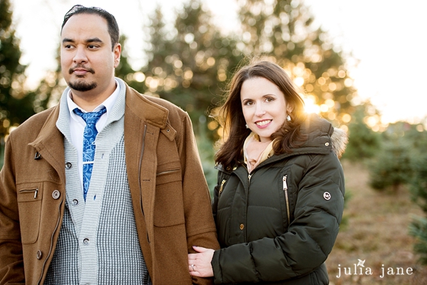 winter engagement session in connecticut 