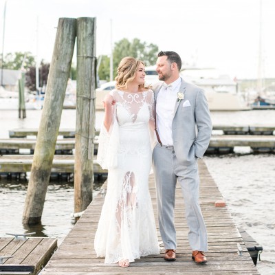 Wedding at the Connecticut River Museum: Kelsea & Mike are Married!
A sneak peek