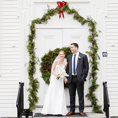 Mystic Seaport Wedding:
Claire & Paul Sneak Peek!